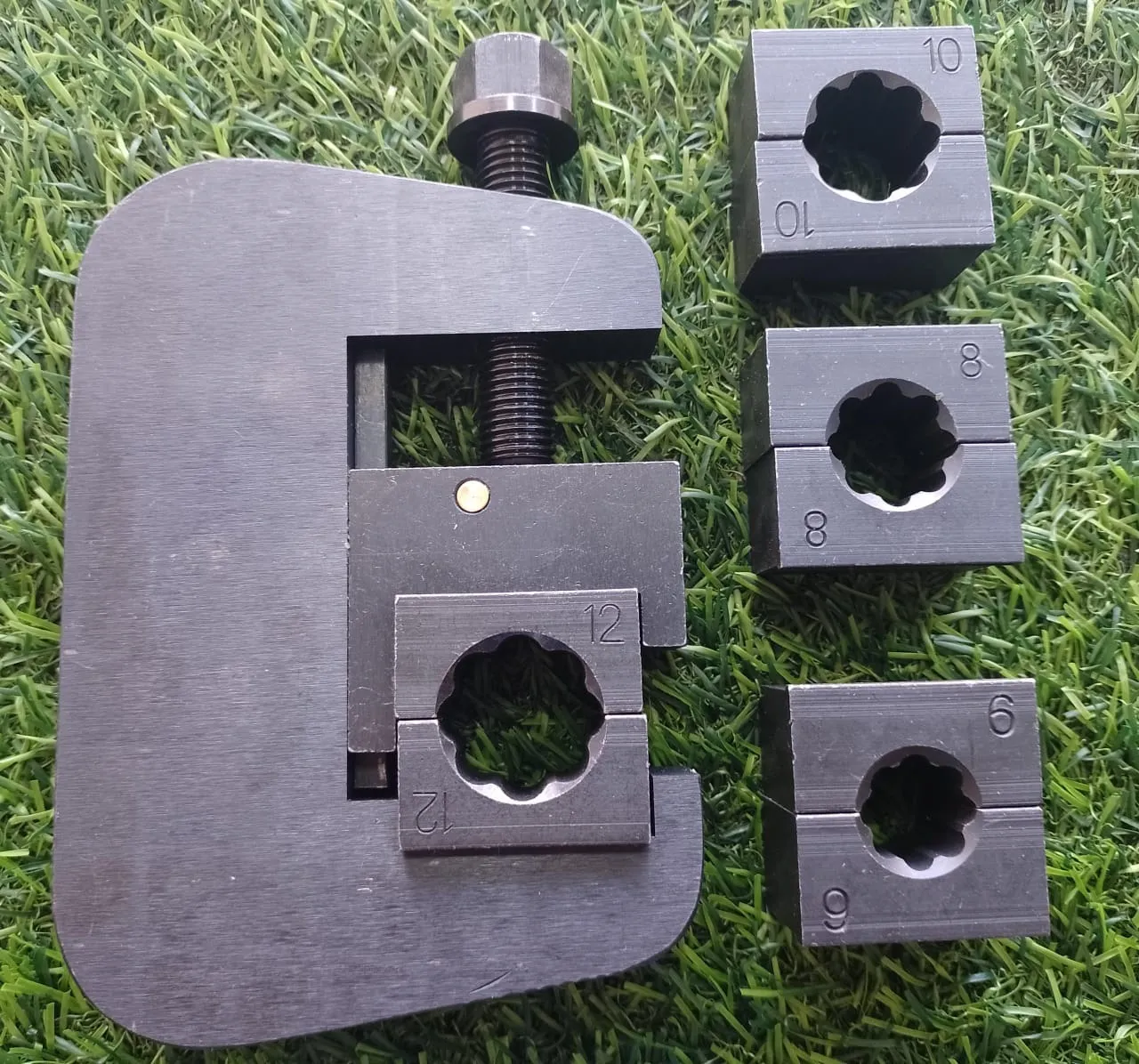 JUEGO DE FERRULADORA MANUAL MECANICA HIERRO